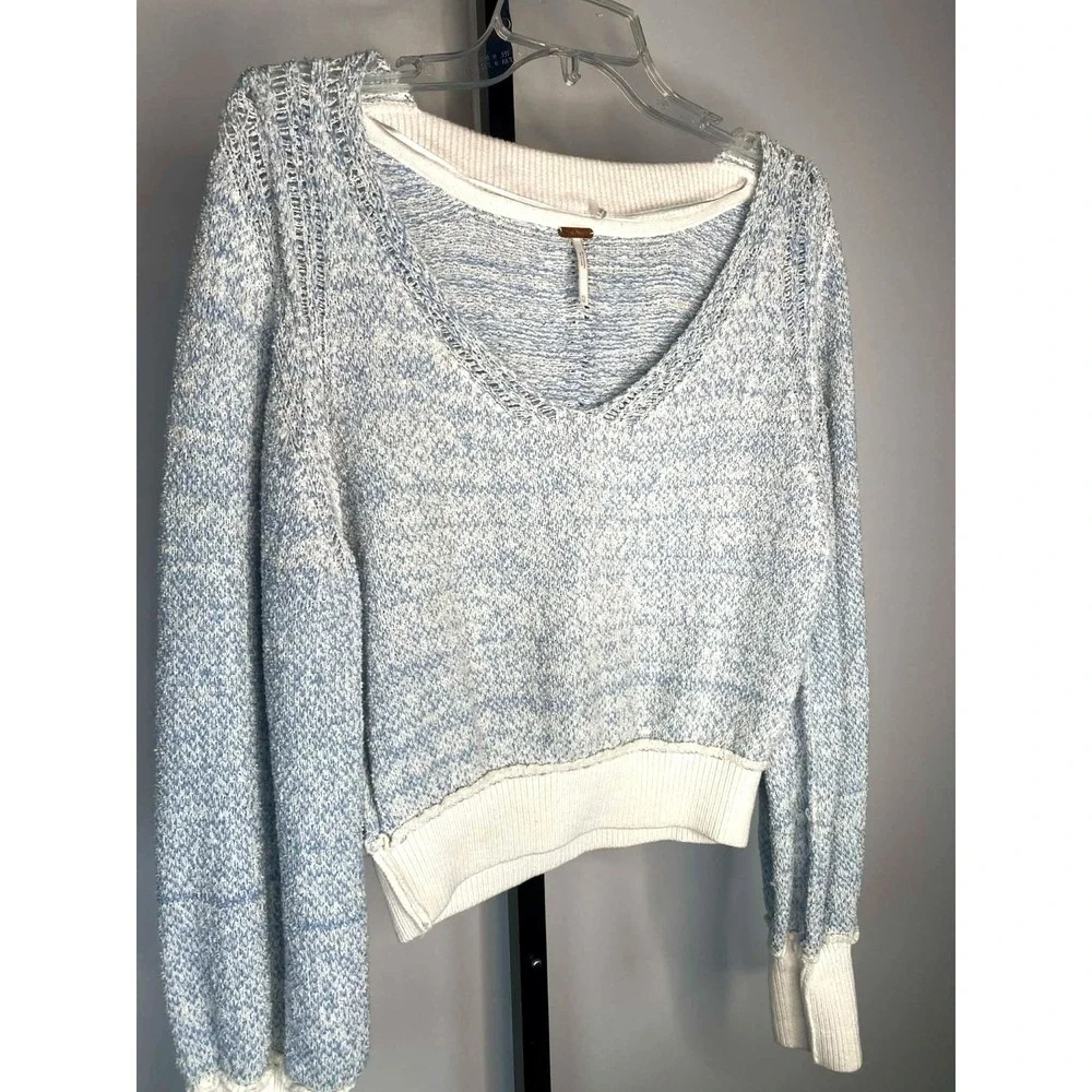Free People Riptide Sweater Light blue white Knit Cropped XS‎ Oversized coastal